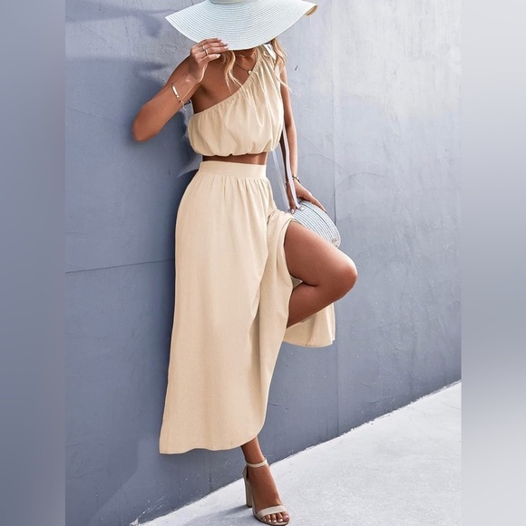 Boutique XL Women’s 2 Piece Outfit Top & Skirt Tie One Shoulder Cropped Beige - Picture 6 of 12